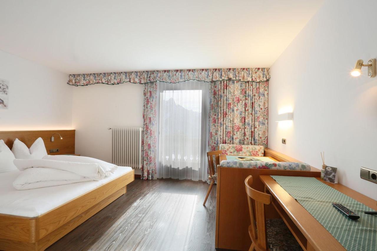 Alpenhotel Ratsberg 1650M Dobbiaco Esterno foto